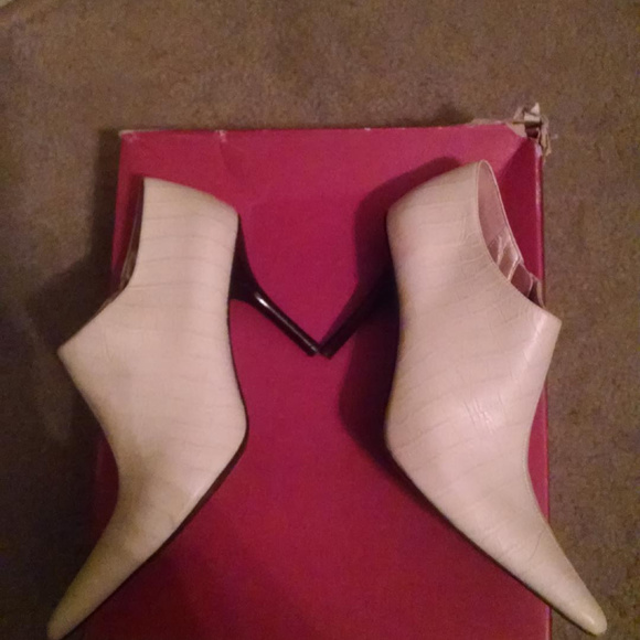 VIS A VIE "Alannis" Shoe Boot Bootie ~ Bone Croco - Picture 3 of 8